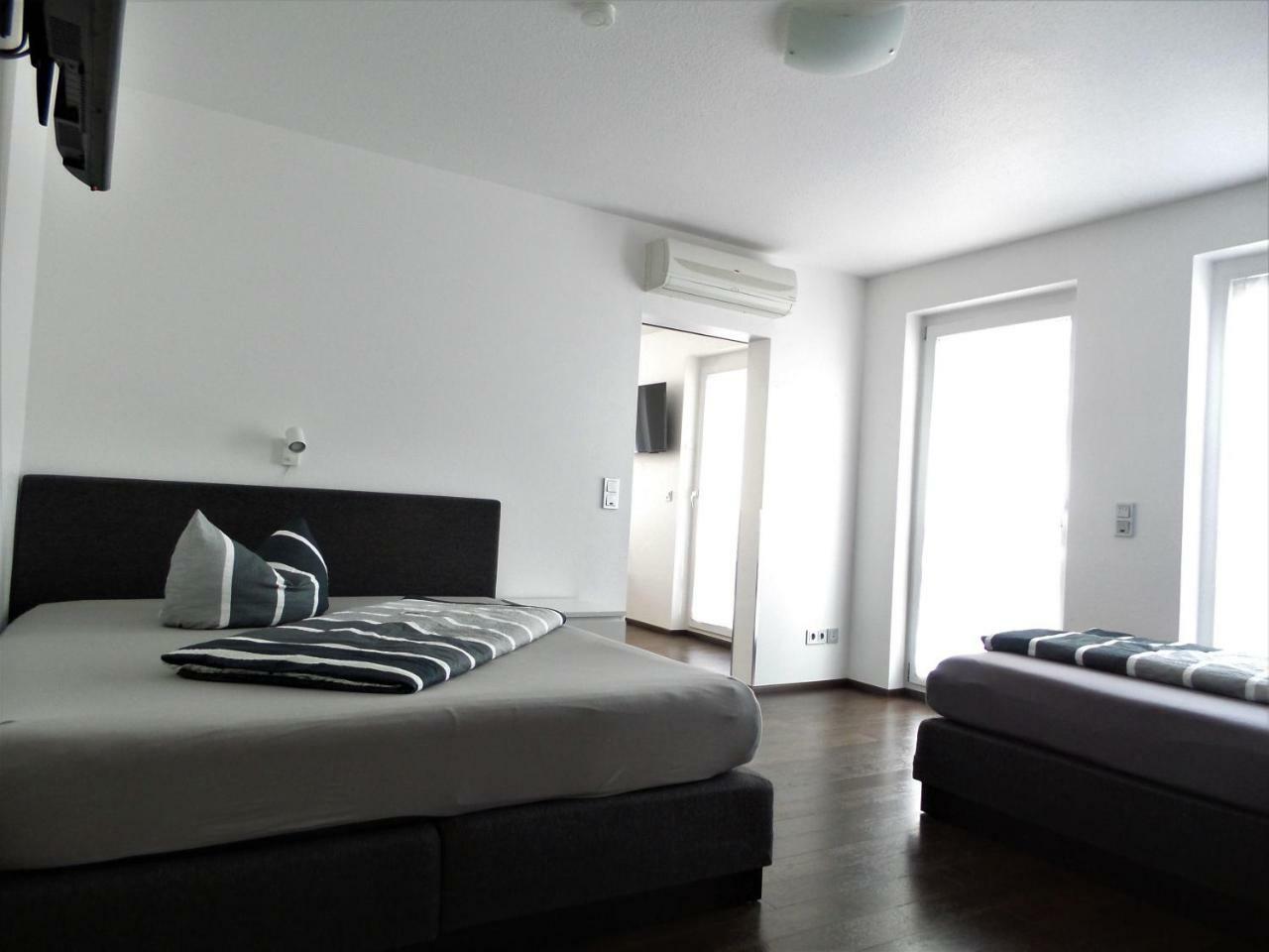 Ferienwohnung Relax EP Tickets über uns erhältlich Rust Exterior foto
